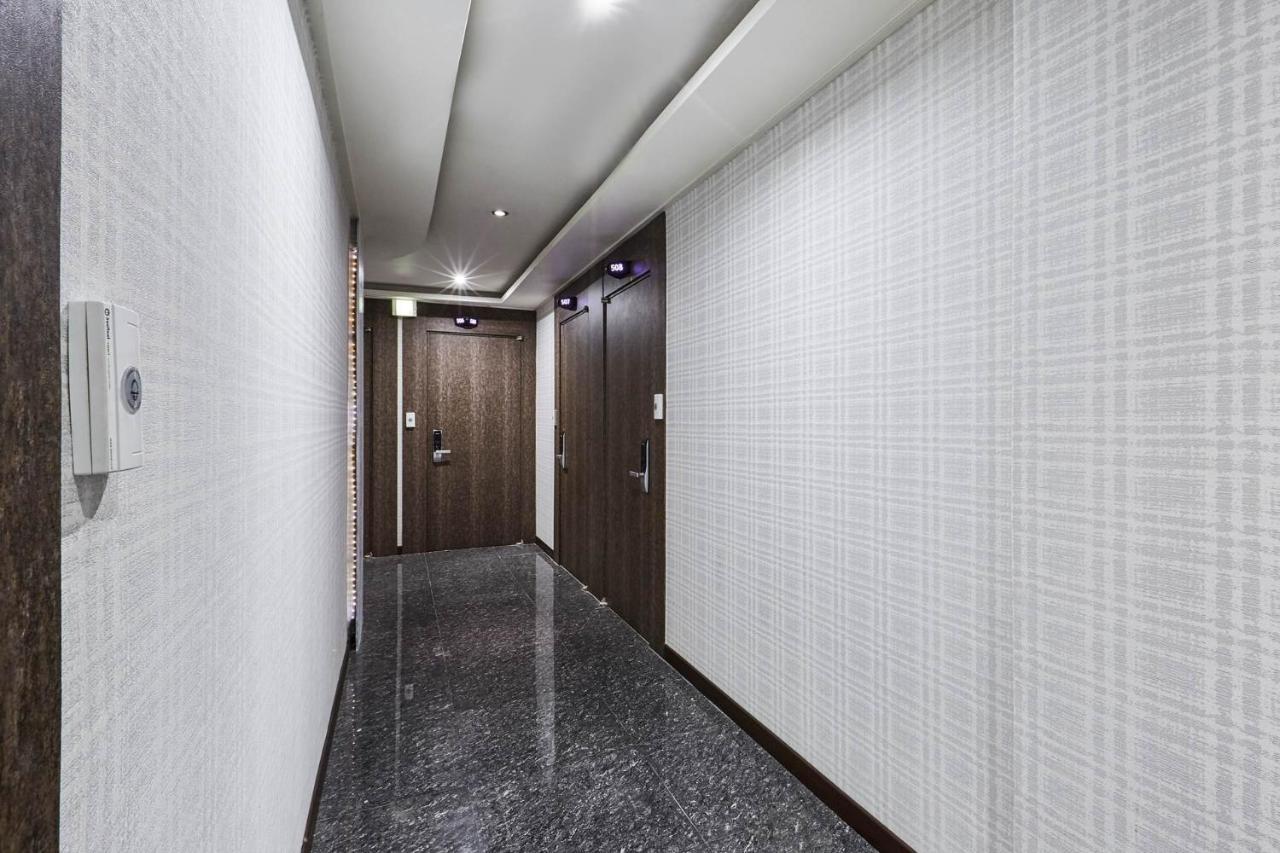 Galleria Hotel Suwon Bagian luar foto