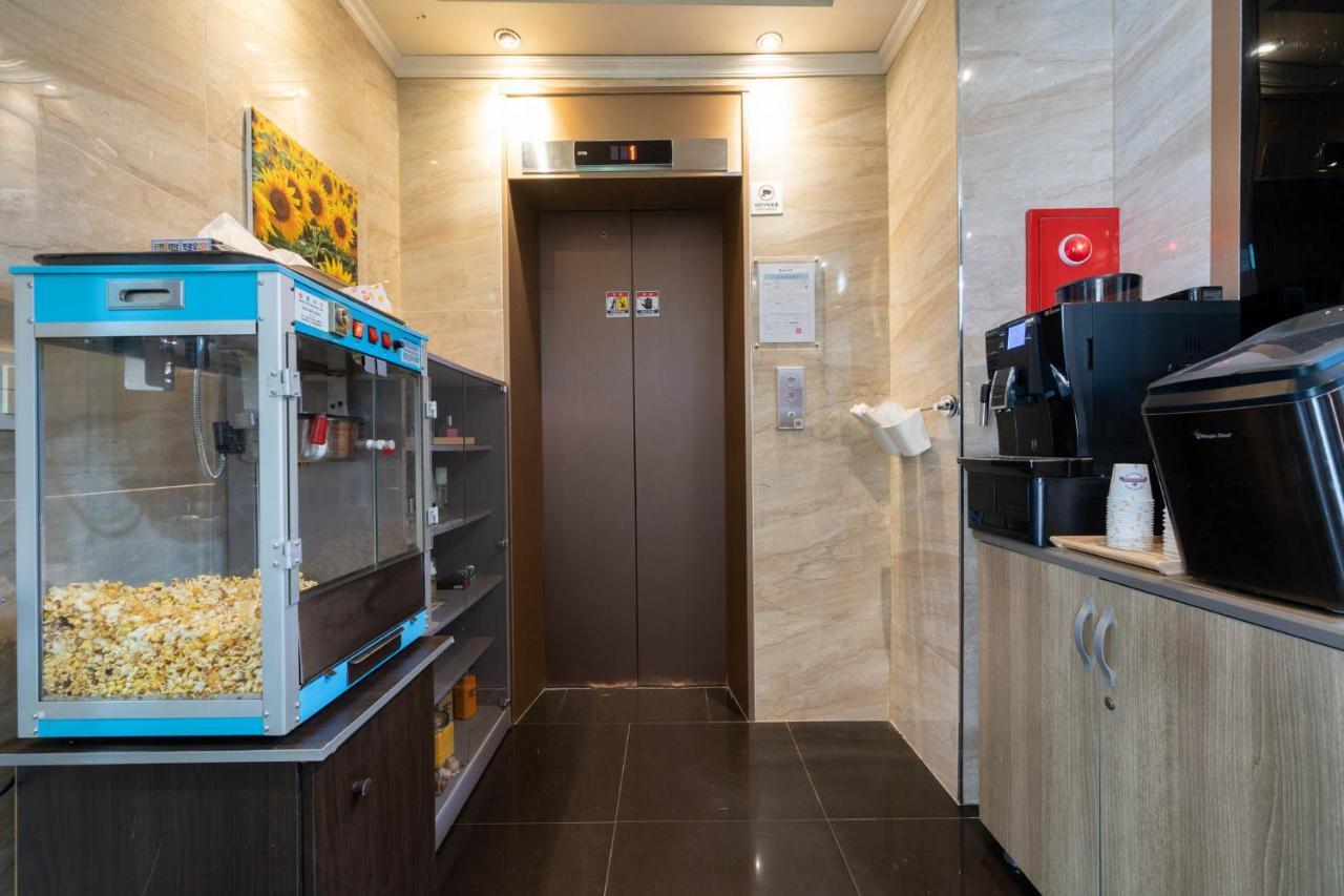 Galleria Hotel Suwon Bagian luar foto